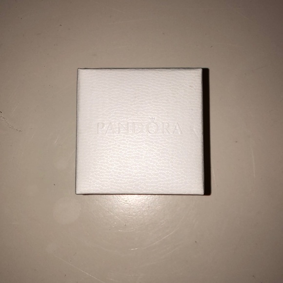 Pandora Ring - Picture 2 of 3